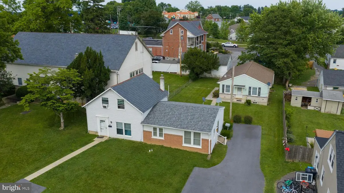 19 & 23 Nursery Ln, Lancaster, PA 17603 - #1