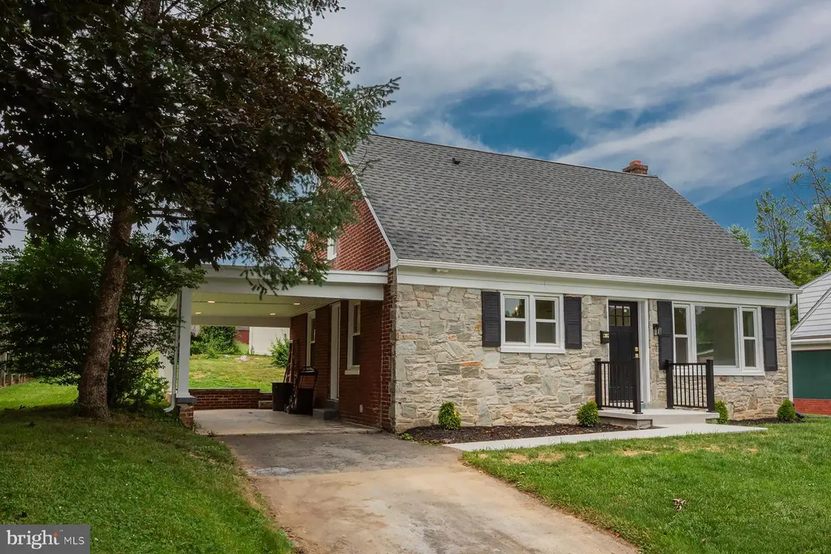 1307 Meadowcreek Ln, Lancaster, PA 17603 - #1