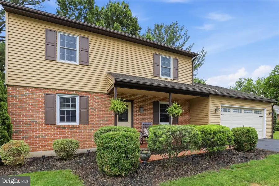 1282 Winchester Dr, Lancaster, PA 17601 - #2