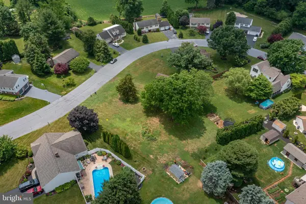 734 Pleasant Dr, Lot 2, NEW HOLLAND, PA 17557