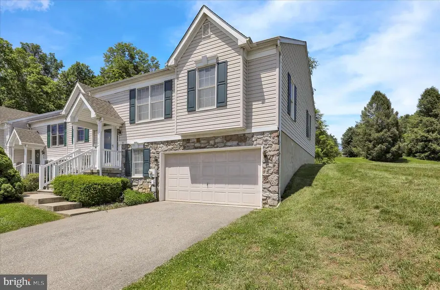 10 Creekside Dr, Millersville, PA 17551 - #2