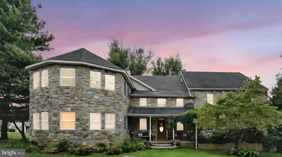 742 Power Rd, Manheim, PA 17545 - #2