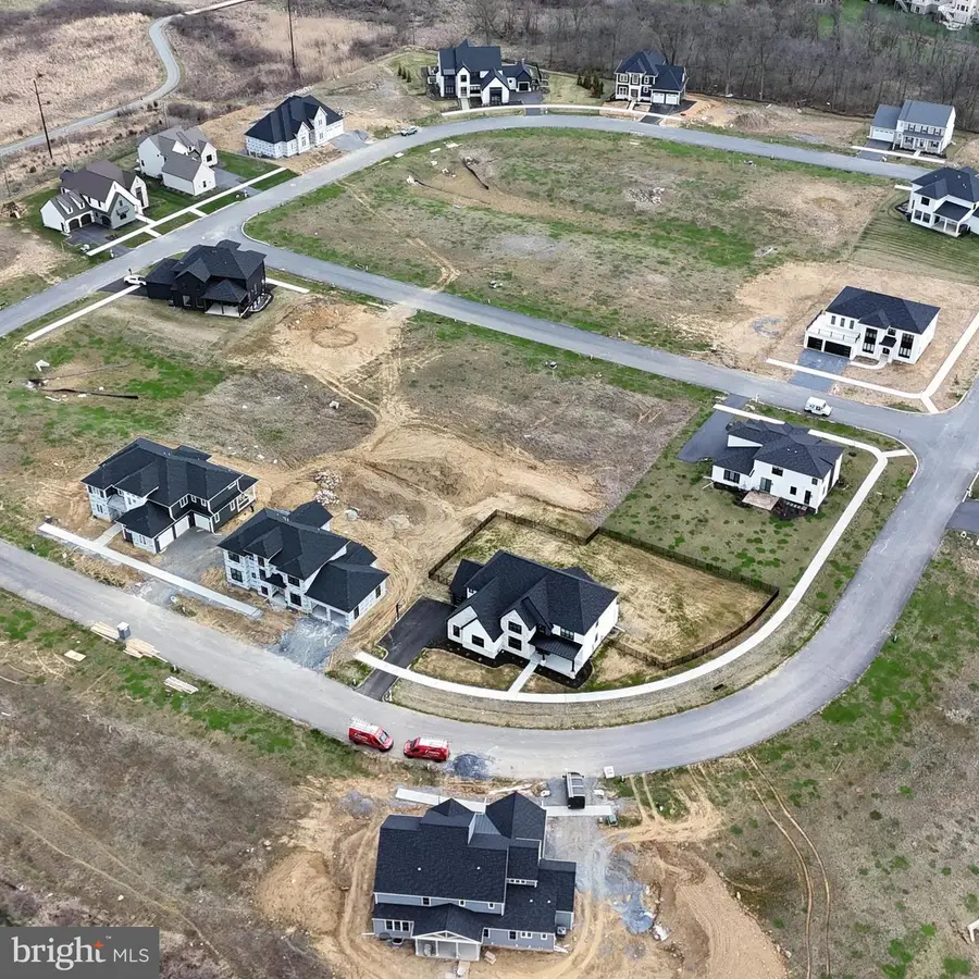 602 Dolly Dr, Lancaster, PA 17601 - #2