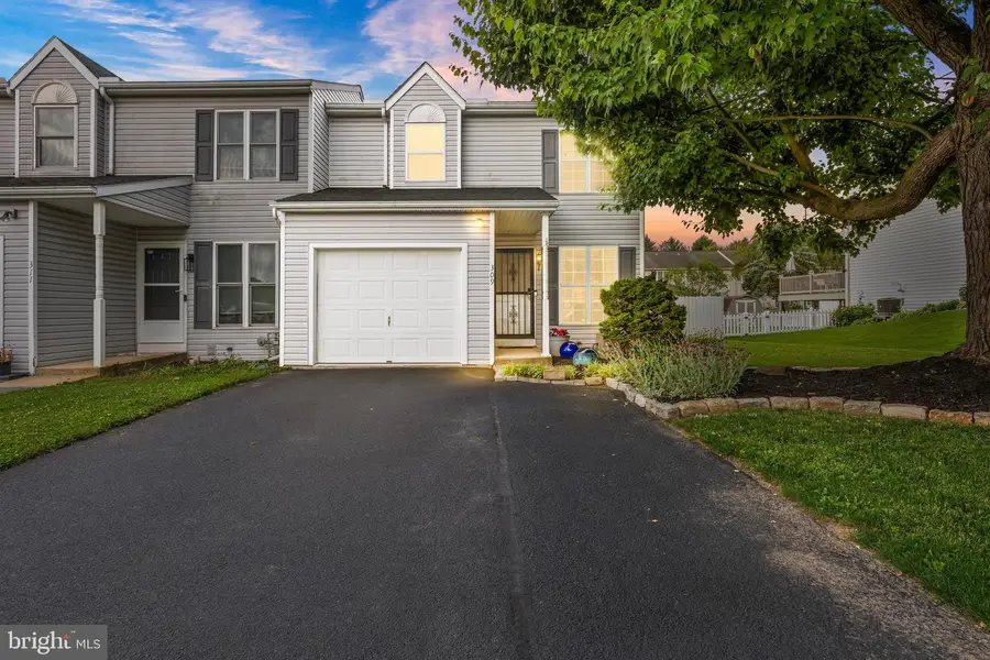 309 Parklawn Ct, Lancaster, PA 17601 - #2