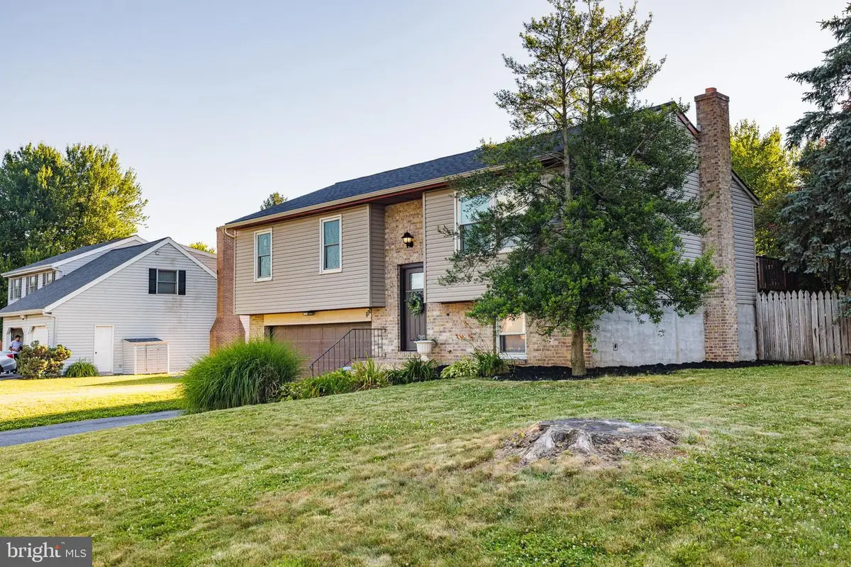 208 N Church St, Mountville, PA 17554 - #1
