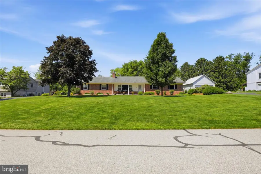 29 Meadow Ln, Smoketown, PA 17576 - #2