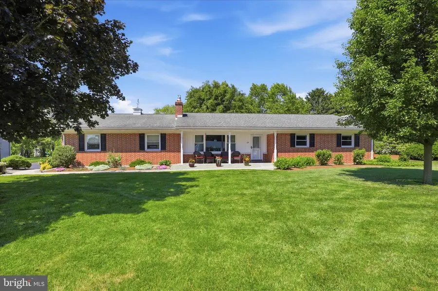 29 Meadow Ln, Smoketown, PA 17576 - #3