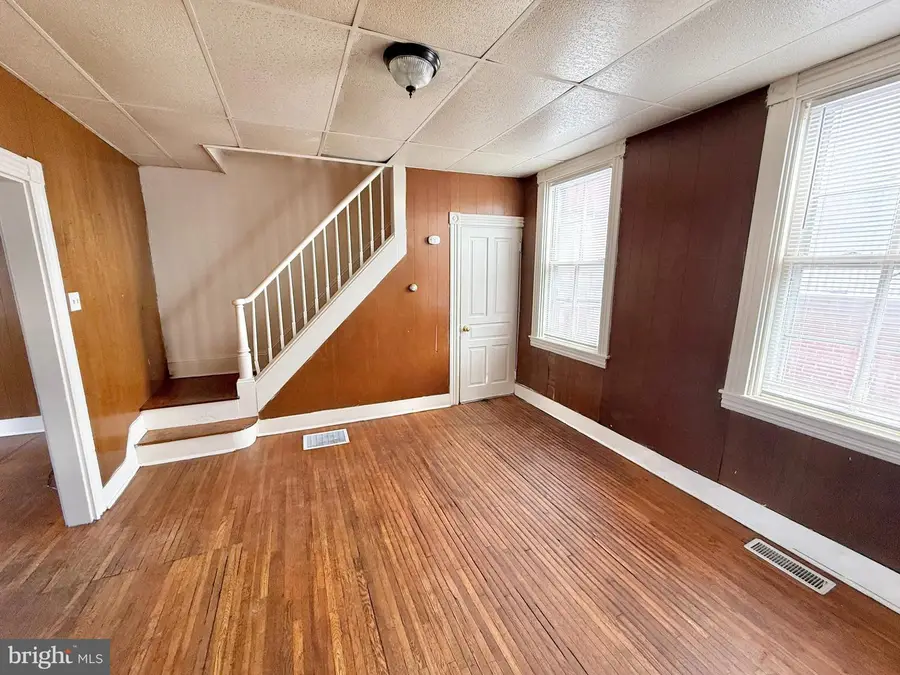 17 Coral St, Lancaster, PA 17603 - #3