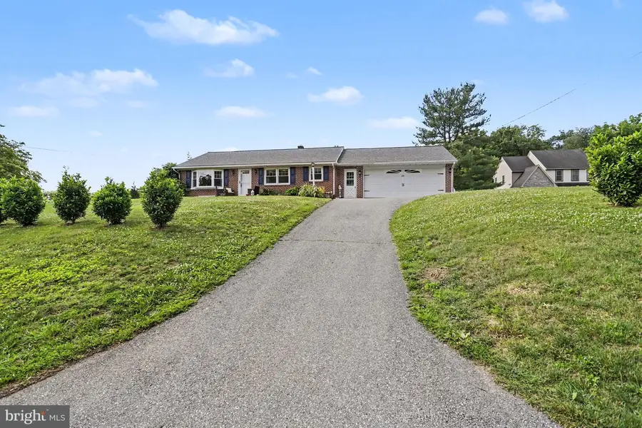 273 W Penn Grant Rd, Willow Street, PA 17584 - #3