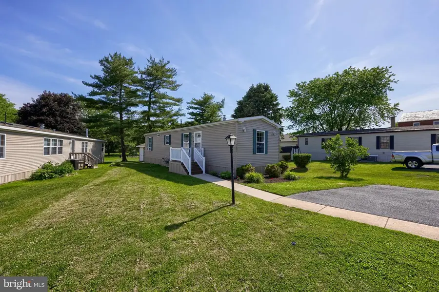 752 Sherry Ln, Lancaster, PA 17601 - #2