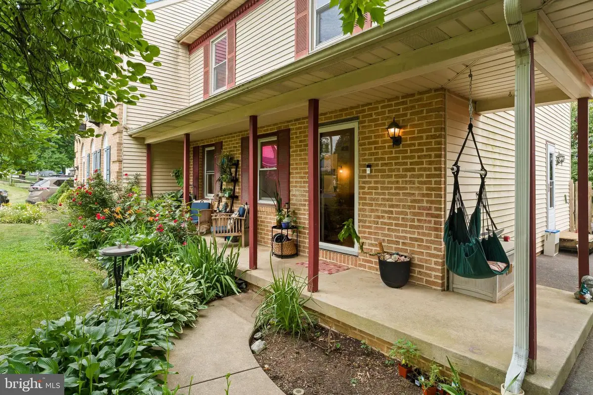 2314 Lawnwood Ct, East Petersburg, PA 17520 - #1
