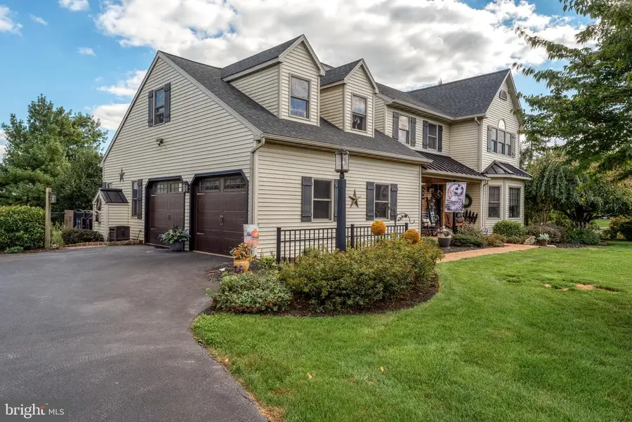 5 Village Dr, Lititz, PA 17543 - #3