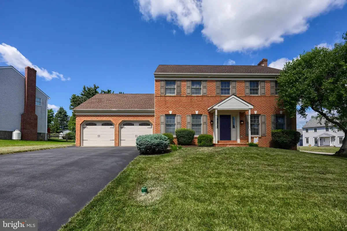 1 Carriage Ln, Ephrata, PA 17522 - #1