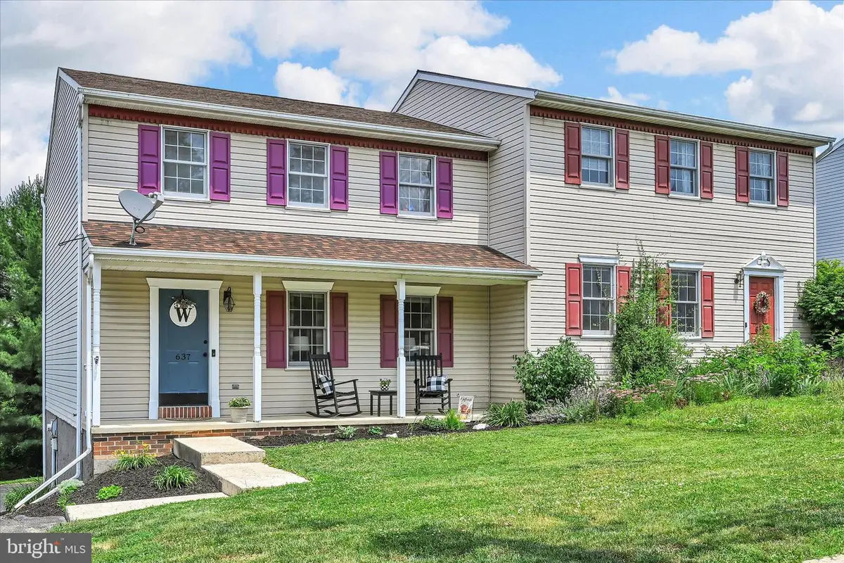 637 Fulton St, Akron, PA 17501 - #1