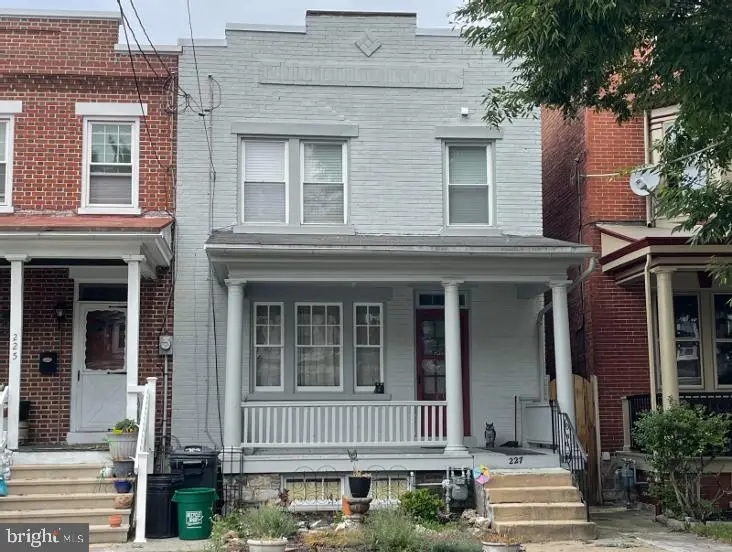 227 E Ross St, Lancaster, PA 17602 - #1