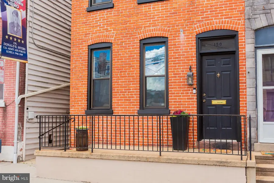 150 S 8th St, Columbia, PA 17512 - #2