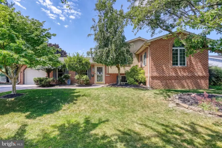 1188 Marie Ave, Ephrata, PA 17522 - #2