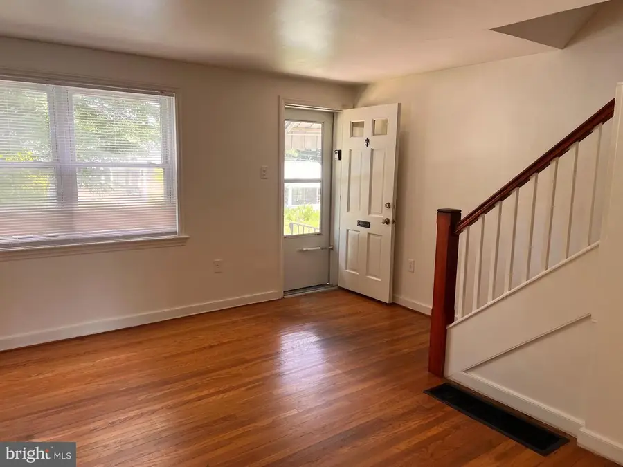 834 Wabank St, Lancaster, PA 17603 - #2