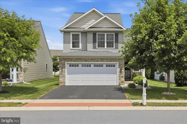 1381 Fieldstone Dr, MOUNT JOY, PA 17552