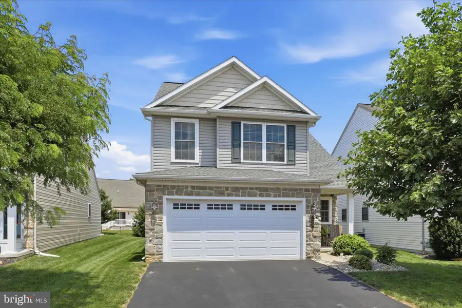 1381 Fieldstone Dr, Mount Joy, PA 17552 - #3
