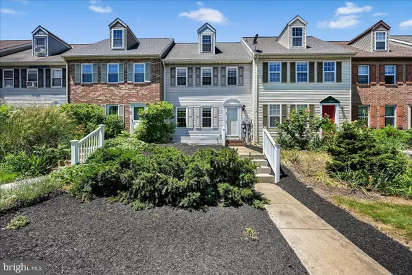 48 Pennwick Dr, LITITZ, PA 17543