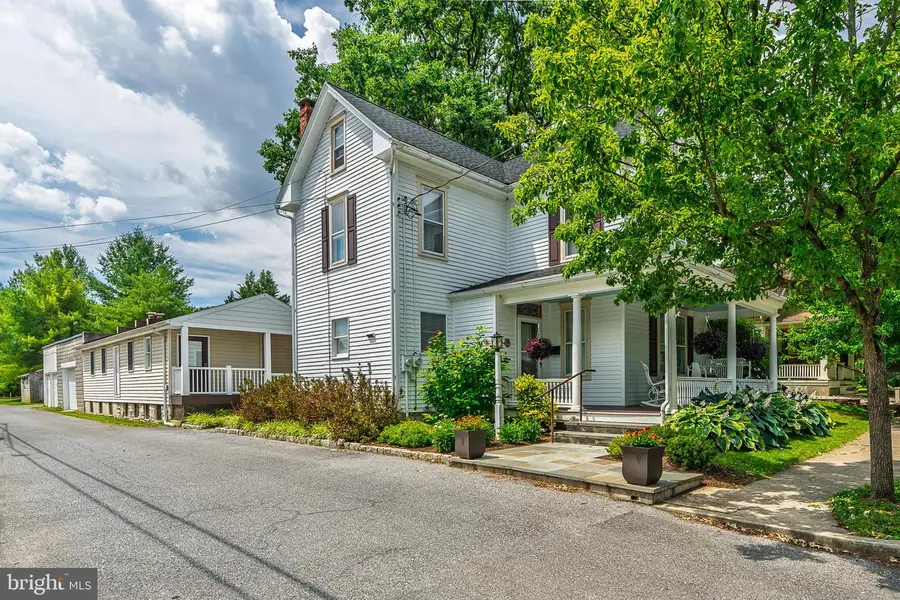 120 W Lemon St, Lititz, PA 17543 - #3
