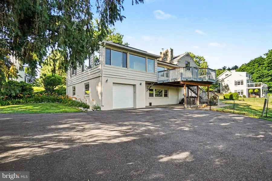 260 Blossom Hill Dr, Lancaster, PA 17601 - #2