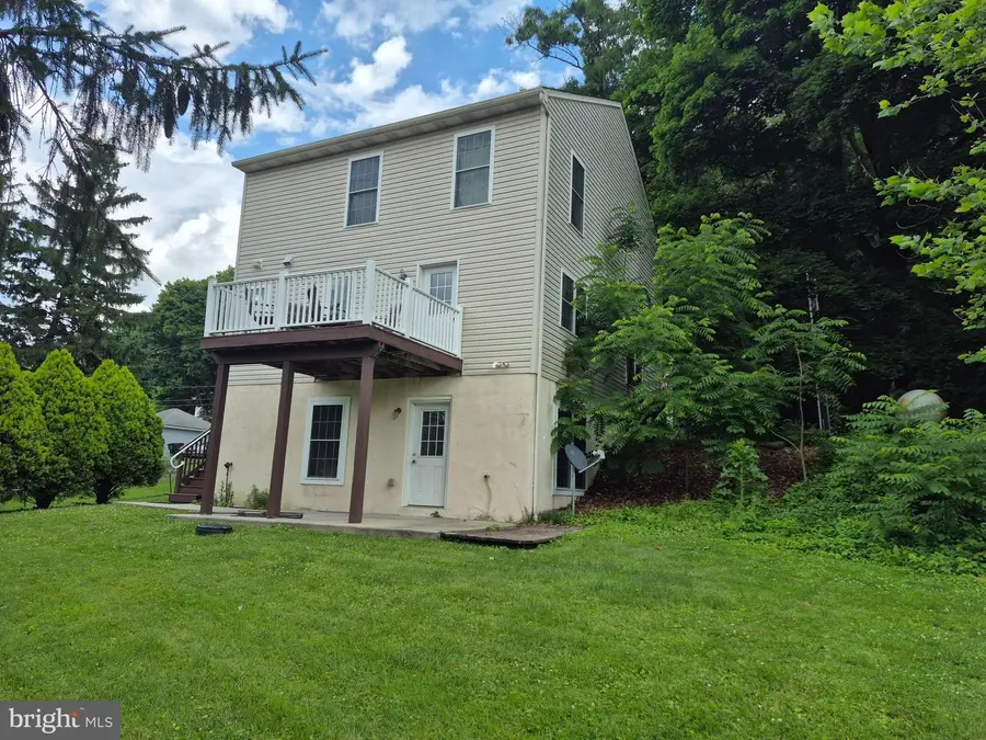 918 Chestnut St, Gap, PA 17527 - #3