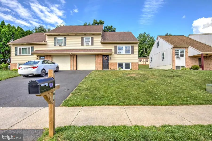 94 Marion Ter, Ephrata, PA 17522 - #2