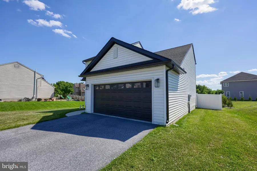 690 N Field Dr, Lancaster, PA 17603 - #3
