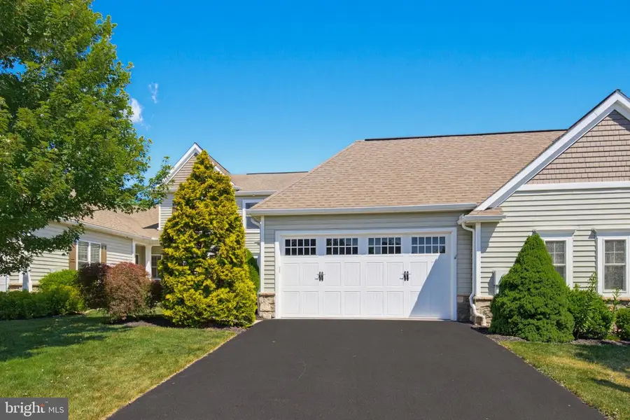 347 English Ivy Dr, Lititz, PA 17543 - #2