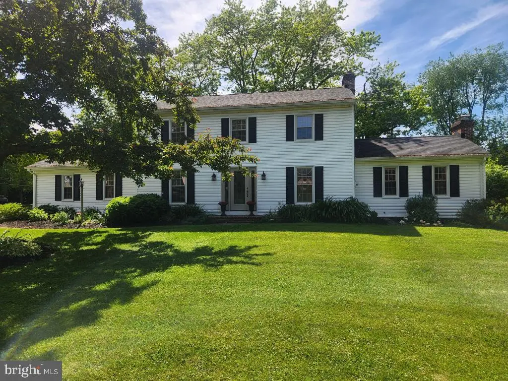 2132 Lyndell Dr, Lancaster, PA 17601 - #1