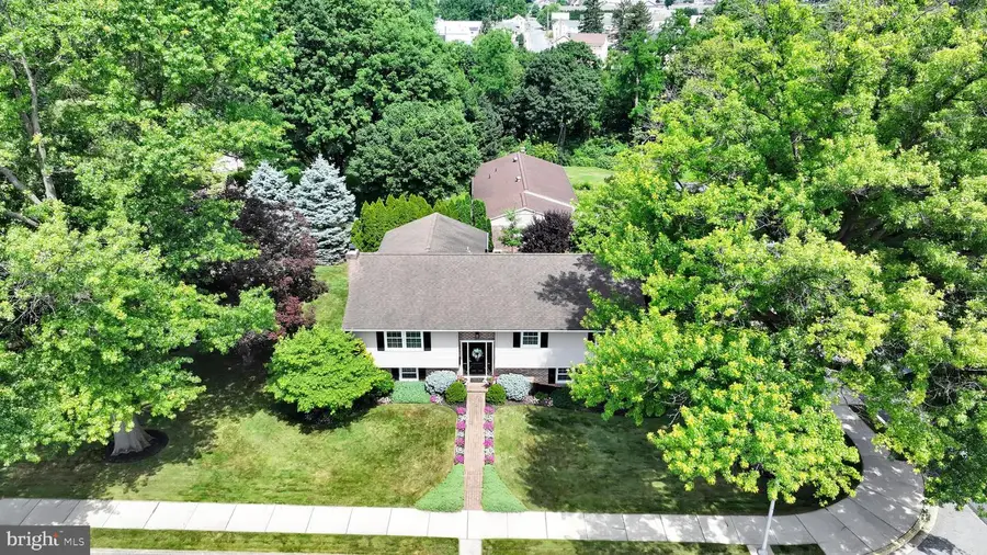 104 Julia Rd, Ephrata, PA 17522 - #2
