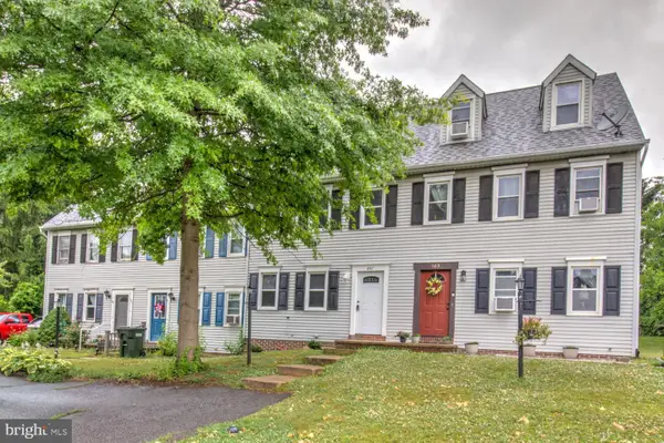 867 Oak St, DENVER, PA 17517