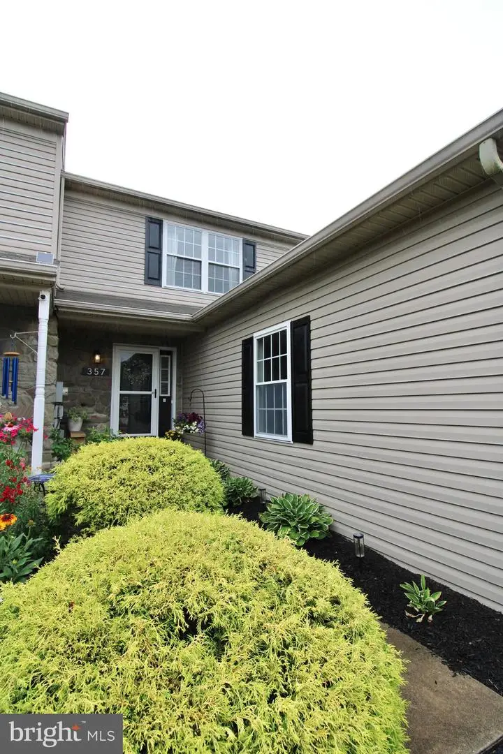 357 Deerfield Dr, Mount Joy, PA 17552 - #3