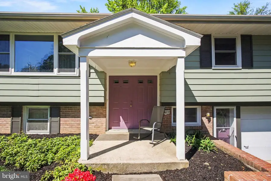 1811 Amity Dr, Lancaster, PA 17601 - #2