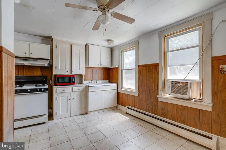 511 E Market St, Marietta, PA 17547 - #2