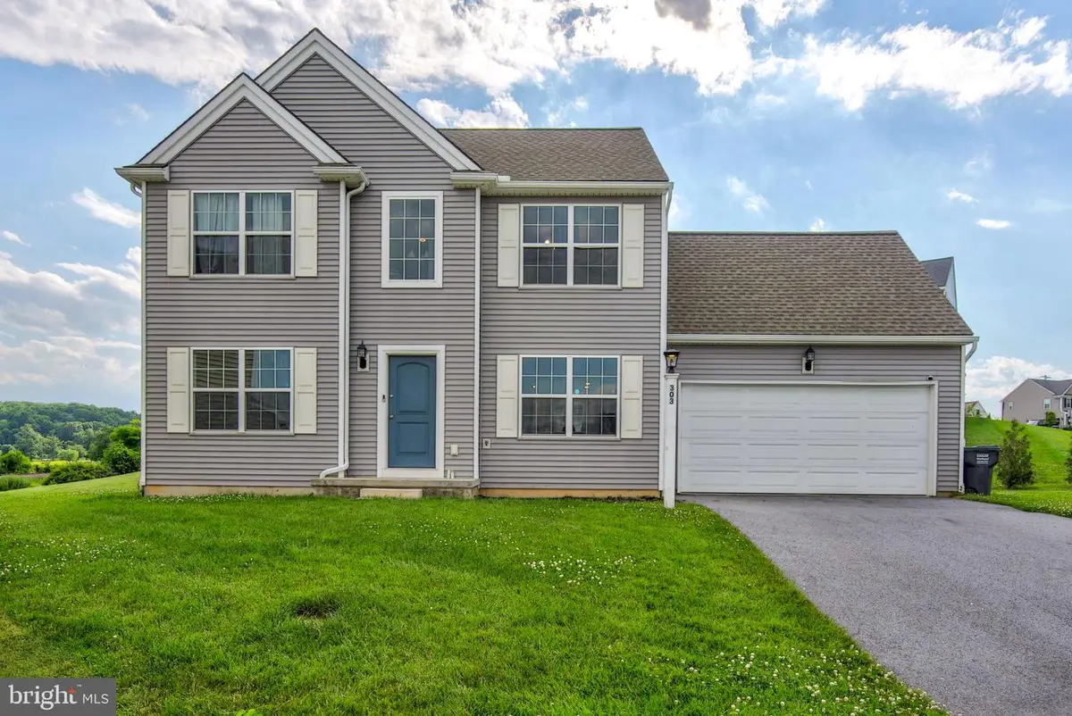 303 Magnolia Ln, New Providence, PA 17560 - #1