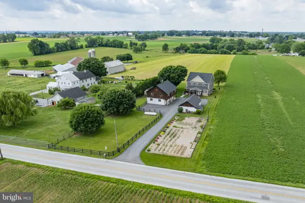 346 Lynwood Rd, BIRD IN HAND, PA 17505