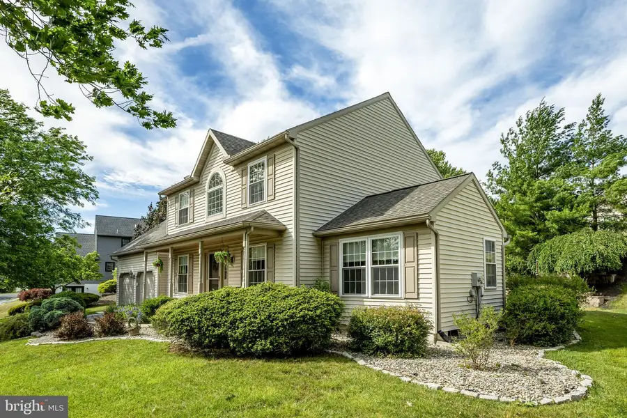 213 Willow Dr, Denver, PA 17517 - #3