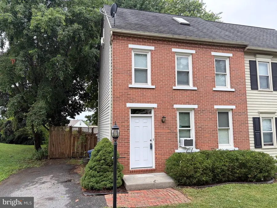 426 Judie Ln, Lancaster, PA 17603 - #2