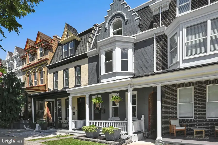 911 E Orange St, Lancaster, PA 17602 - #2