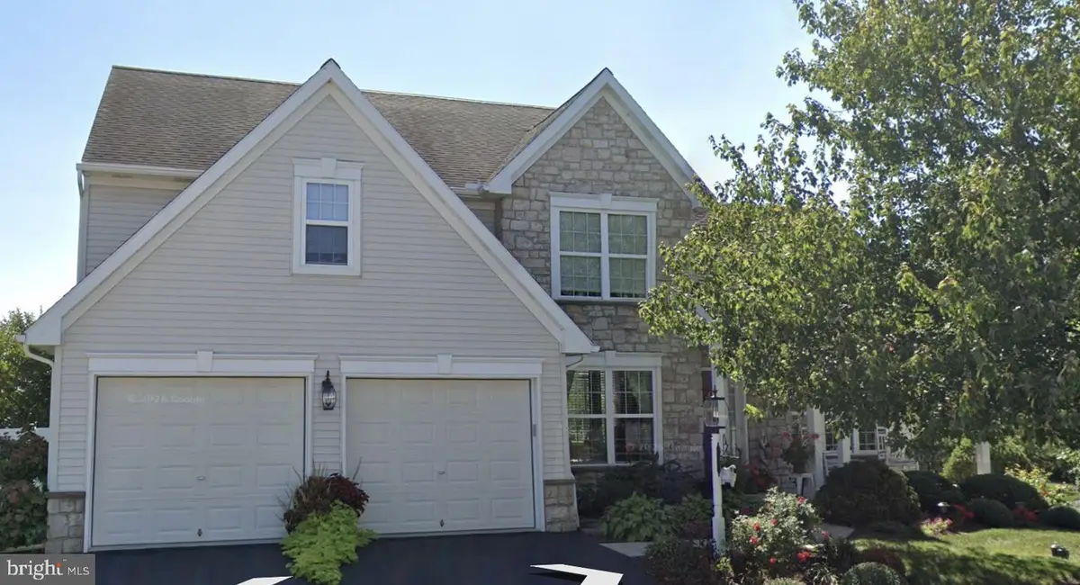 401 Zachary Dr, Manheim, PA 17545 - #1
