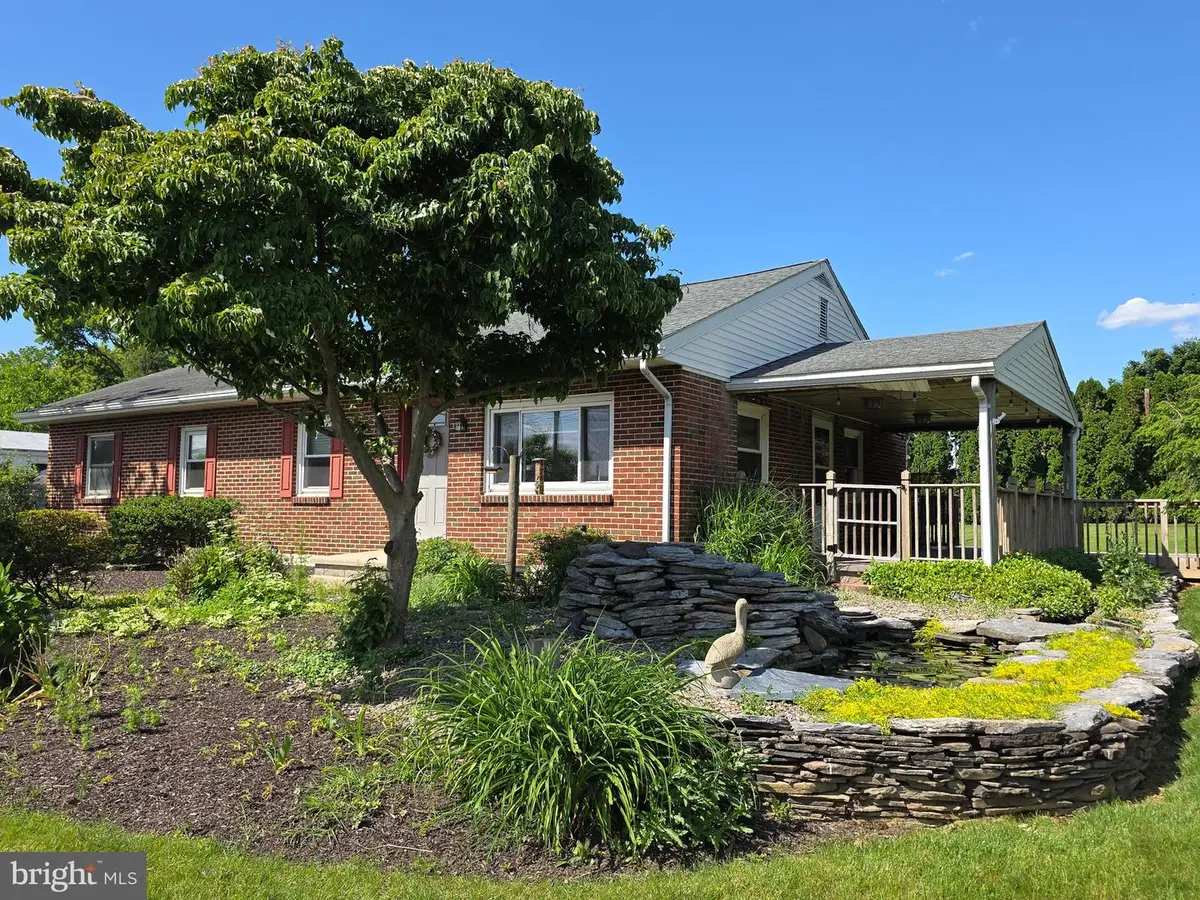 465 Wabash Rd, Ephrata, PA 17522 - #1