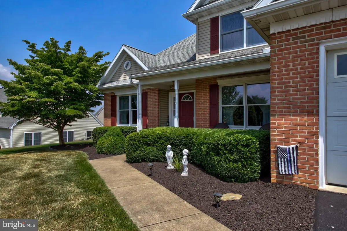 2041 Harrogate Rd, Lancaster, PA 17601 - #1