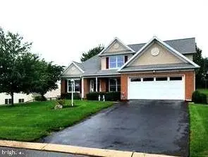 2041 Harrogate Rd, Lancaster, PA 17601 - #2