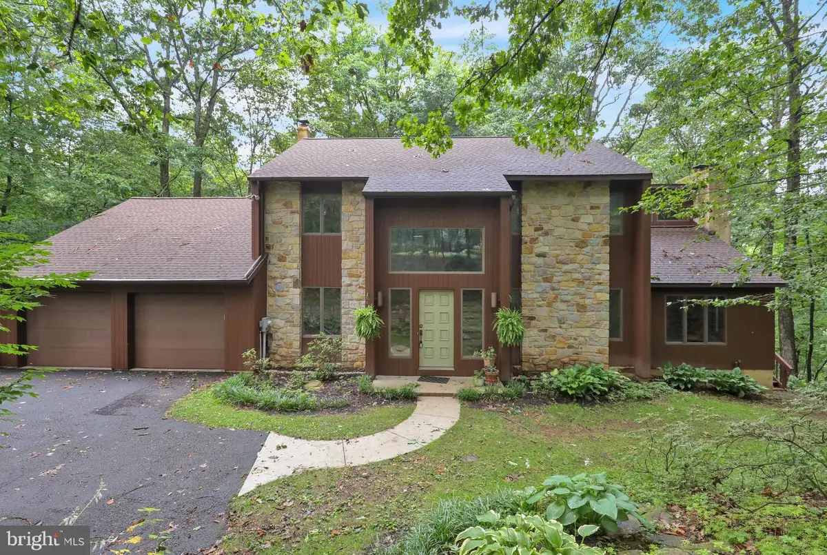 2917 Oak Ln, Morgantown, PA 19543 - #1