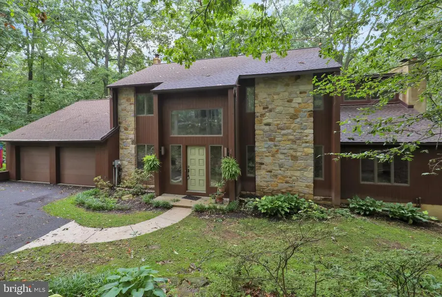 2917 Oak Ln, Morgantown, PA 19543 - #2