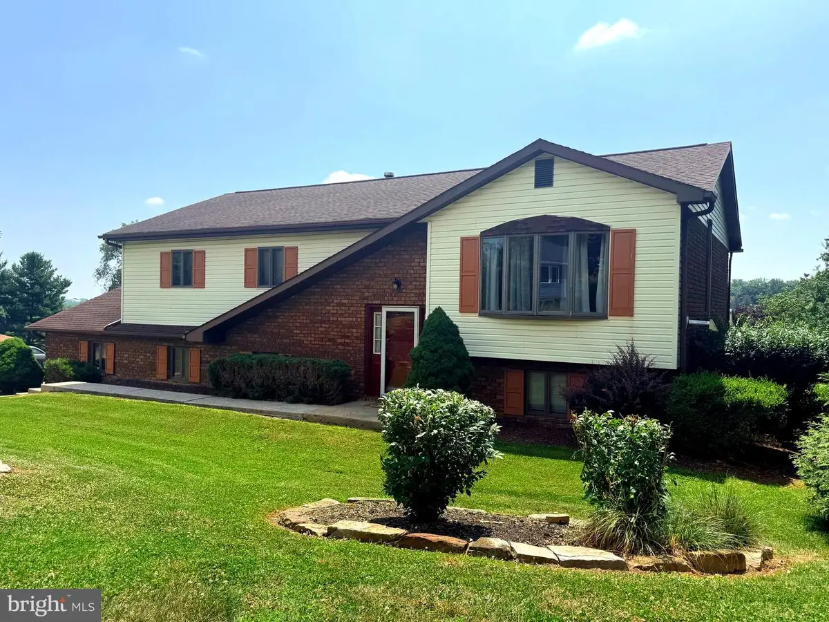 7 Oliver Dr, Quarryville, PA 17566 - #1