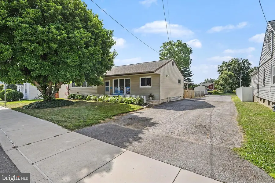 325 Marietta Ave, Mount Joy, PA 17552 - #3